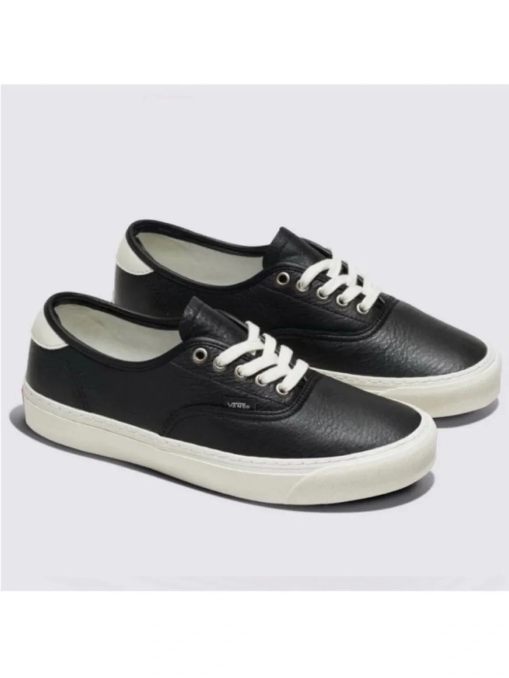 VANS AUTHENTIC LUX BLACK LEATHER WOMEN 8.0 US